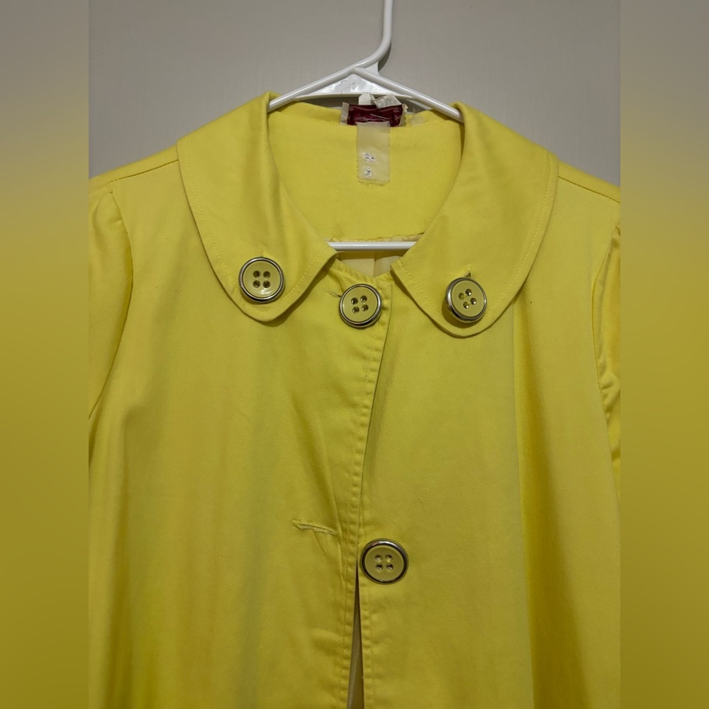 Yellow Spring Jacket - Picture 2 of 8